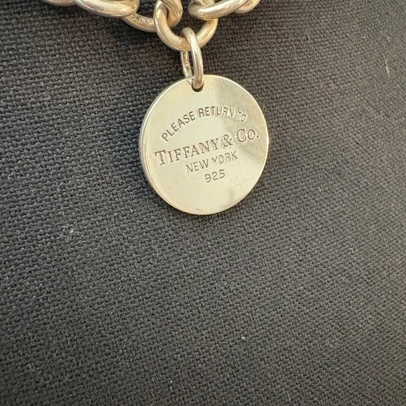 Tiffany & Co. Return to Tiffany Round Tag Chain Link Necklace 🩵 - Picture 2 of 7